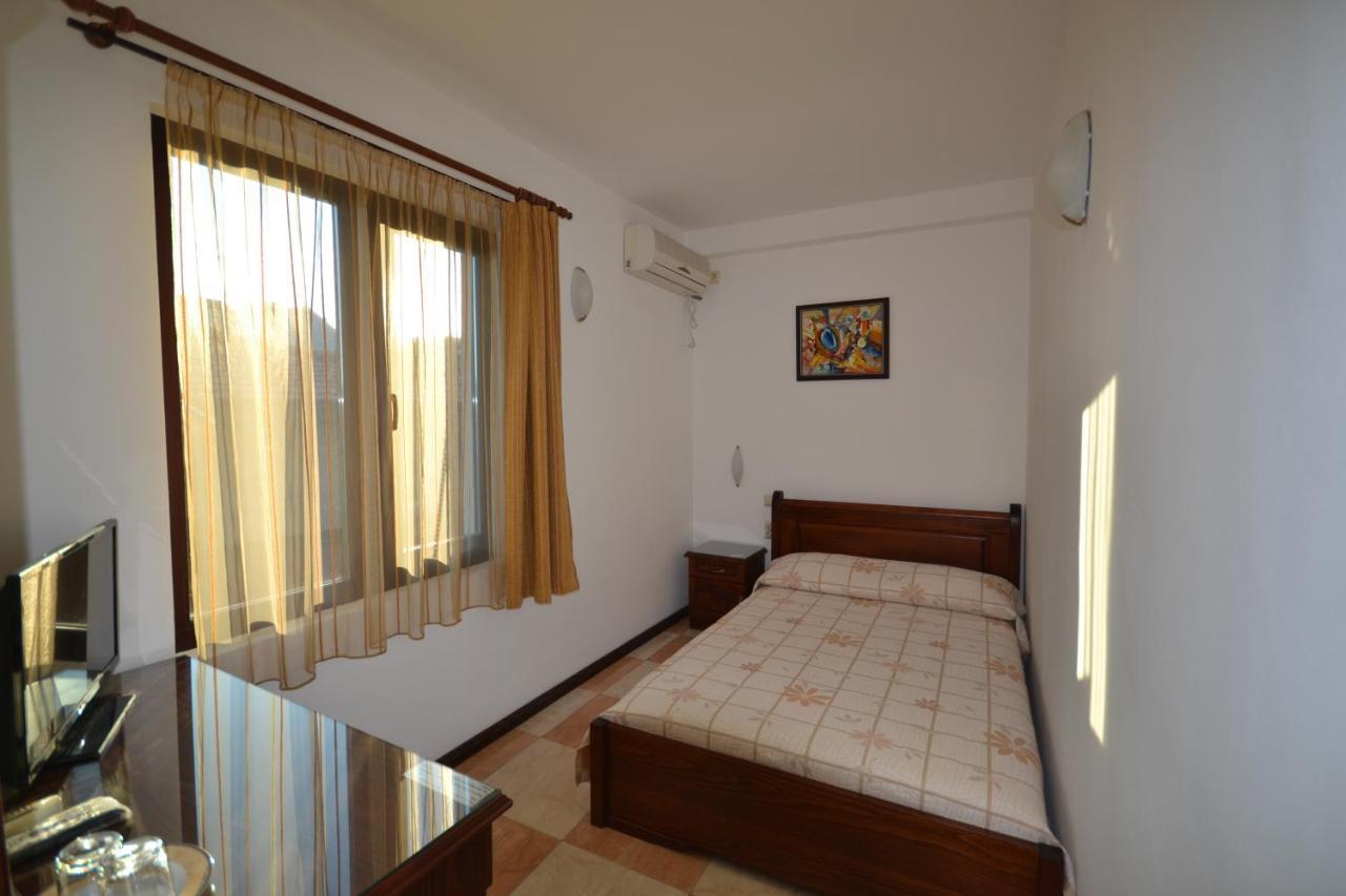More Family Hotel Sozopol Exterior foto