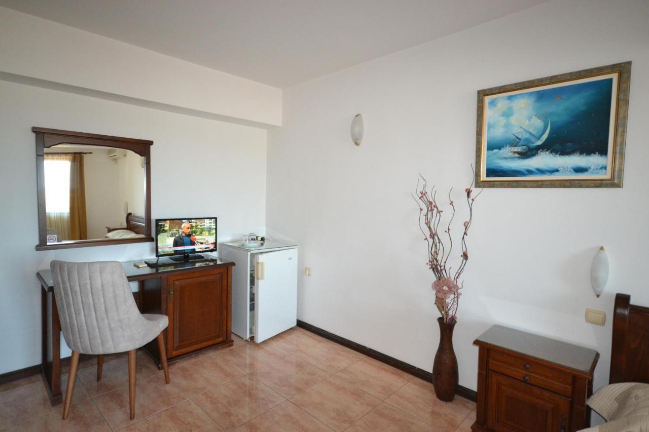 More Family Hotel Sozopol Exterior foto