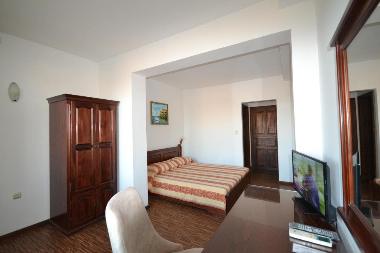 More Family Hotel Sozopol Exterior foto