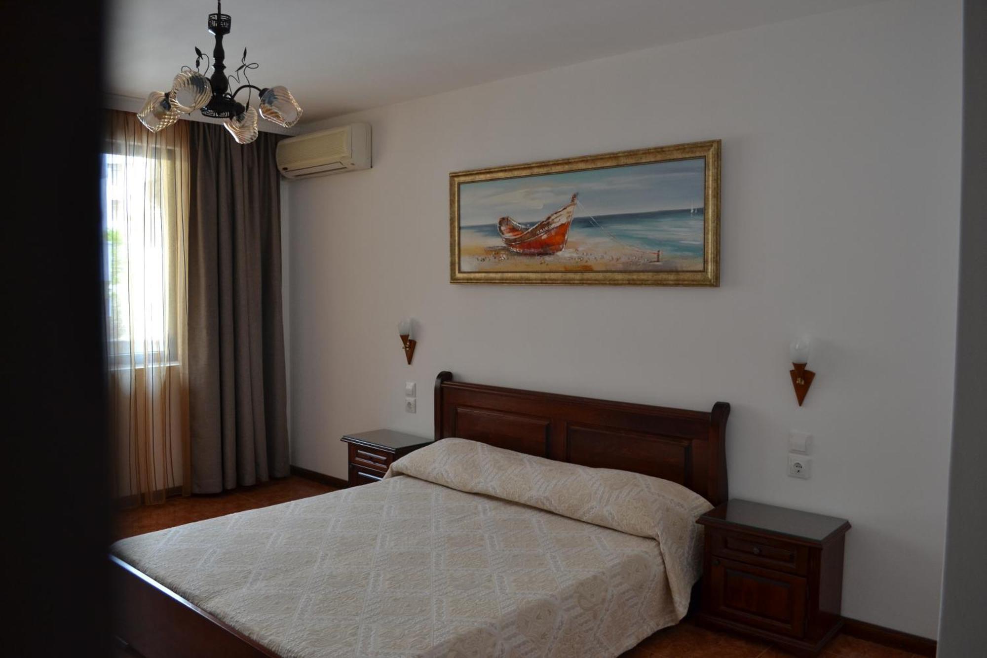 More Family Hotel Sozopol Exterior foto